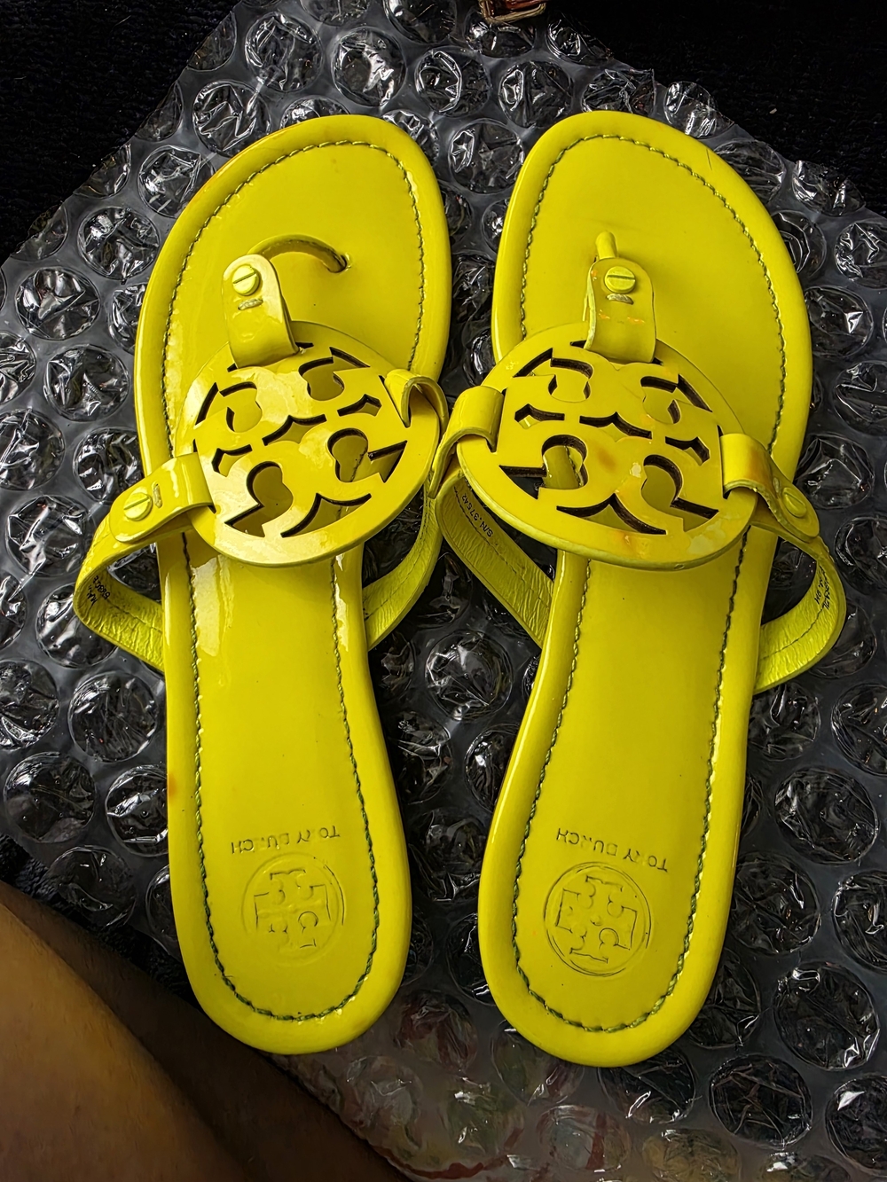 TORY BURCH MILLER SANDLES SIZE 9 - Picture 4 of 9